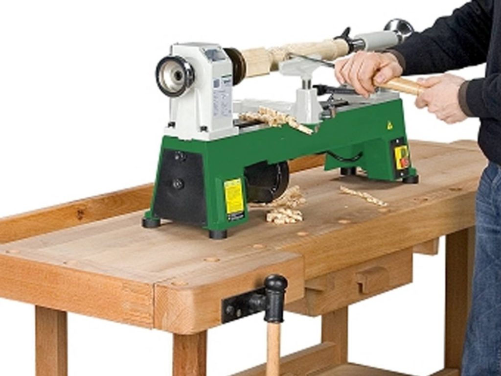 Lathe wood dust